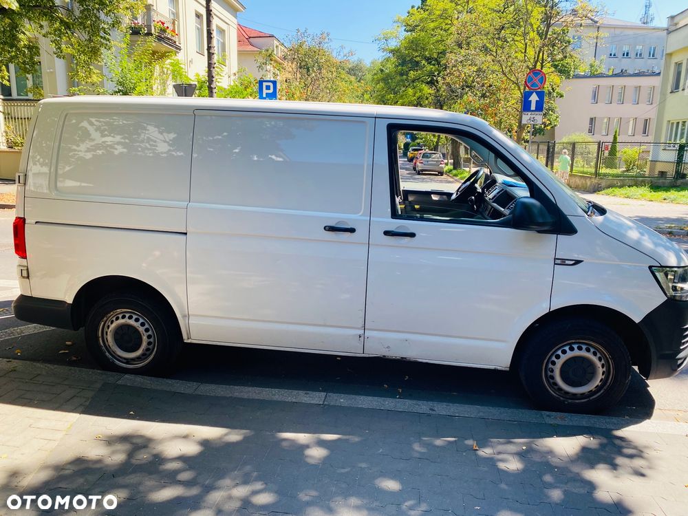 Volkswagen Transporter - 1