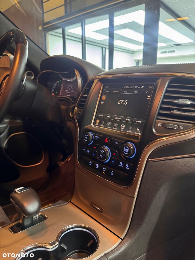Jeep Grand Cherokee 5.7 V8 HEMI Summit - 26