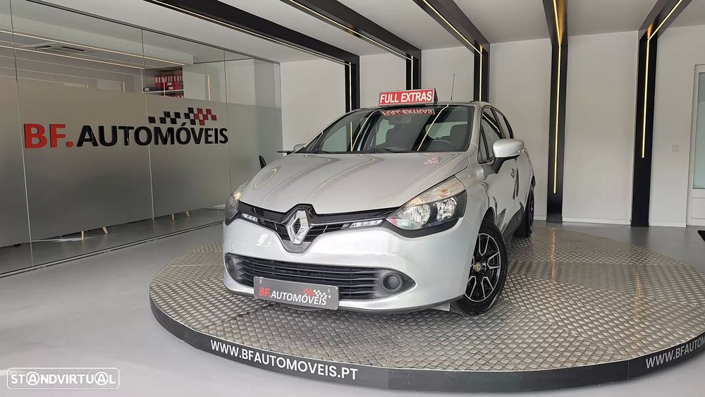 Renault Clio 1.5 dCi Dynamique S - 2
