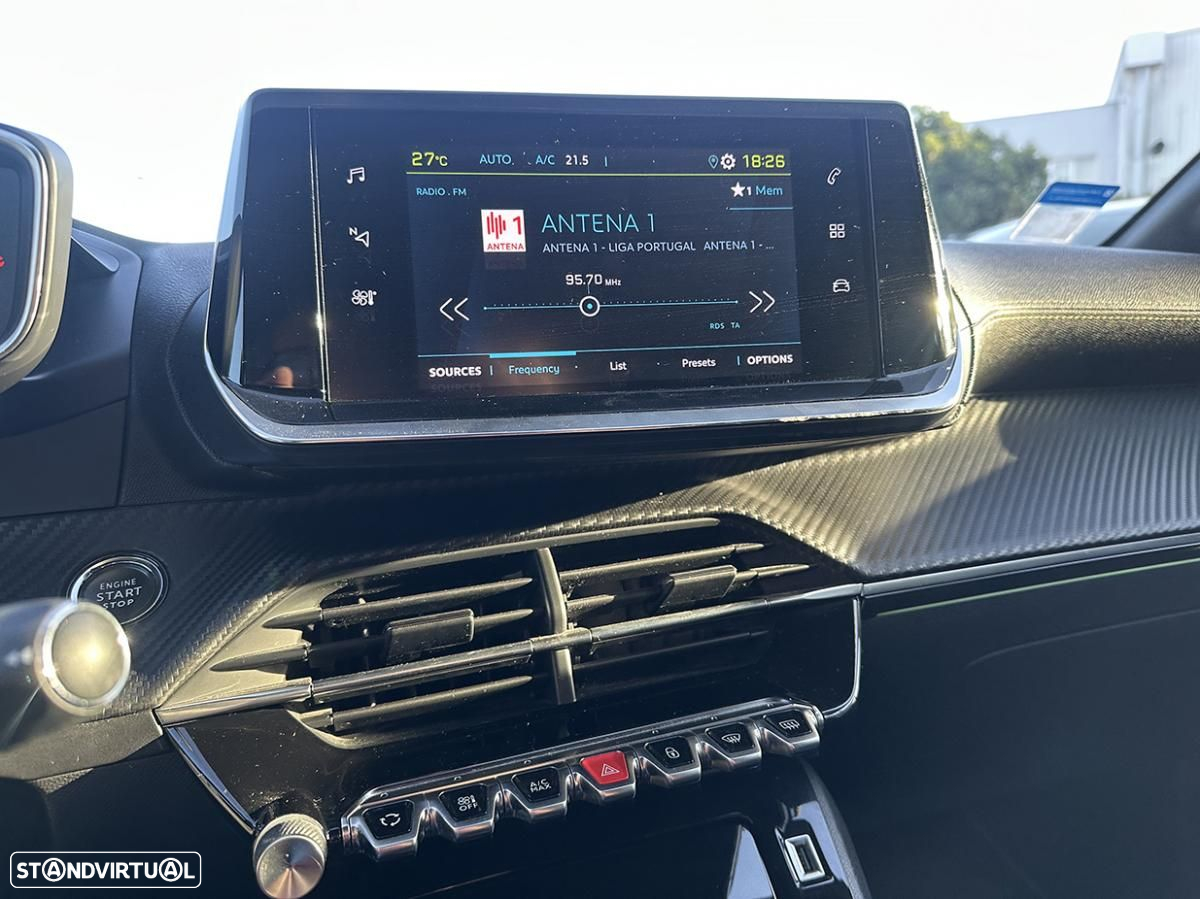 Peugeot e-208 50 kWh GT Line - 23