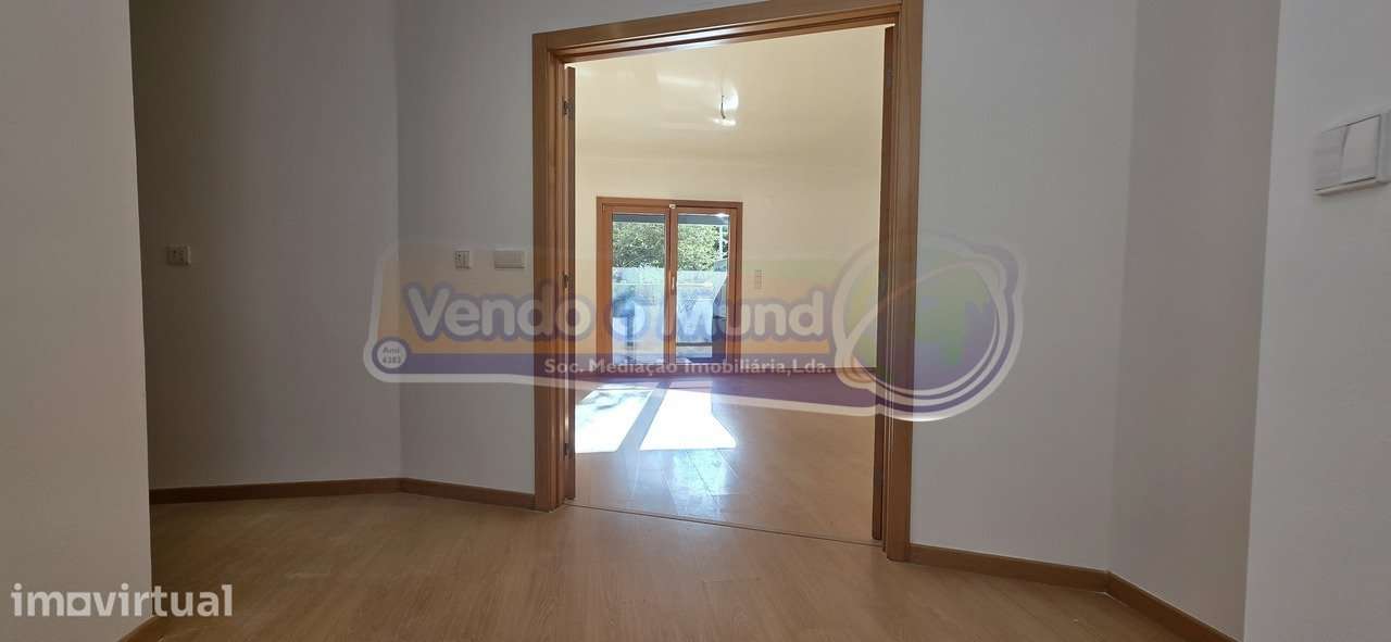 Apartamento T2 em Alverca do Ribatejo (ALV266) - Grande imagem: 3/24