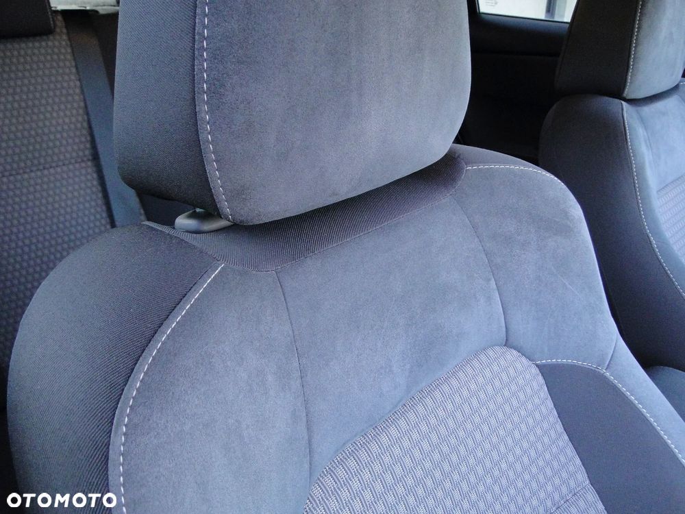 Toyota Auris 1.8 VVT-i Automatik Edition-S - 18