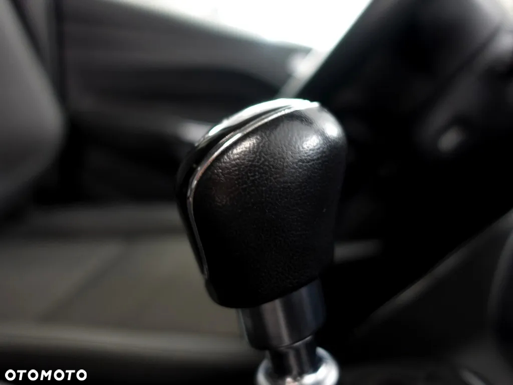Ford Kuga 2.0 TDCi AWD Titanium - 23