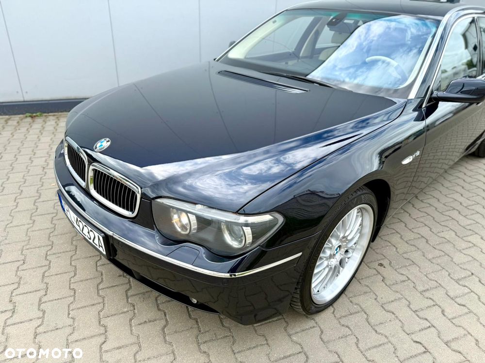 BMW Seria 7 760i L - 8