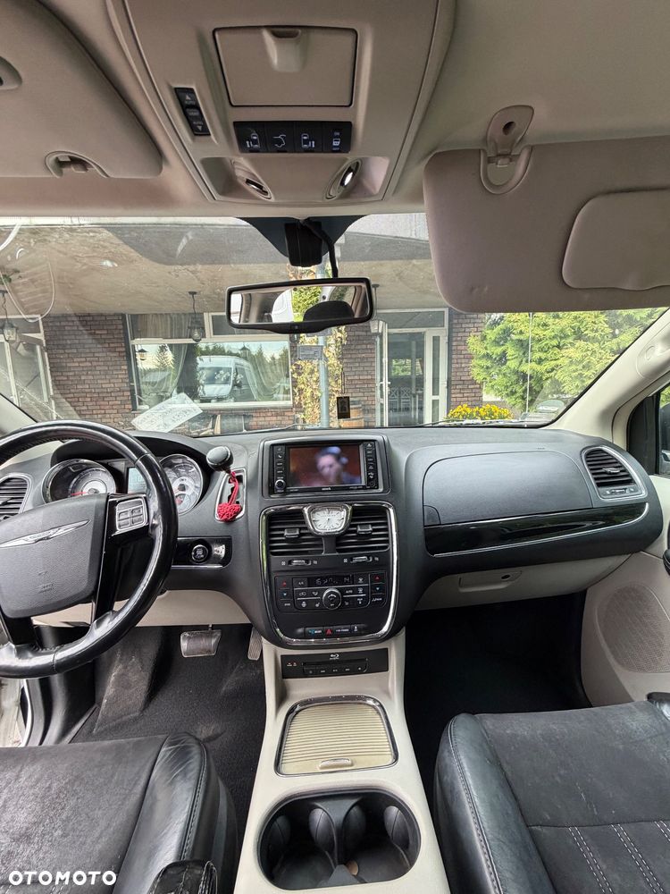 Chrysler Town & Country 3.6 Limited - 5