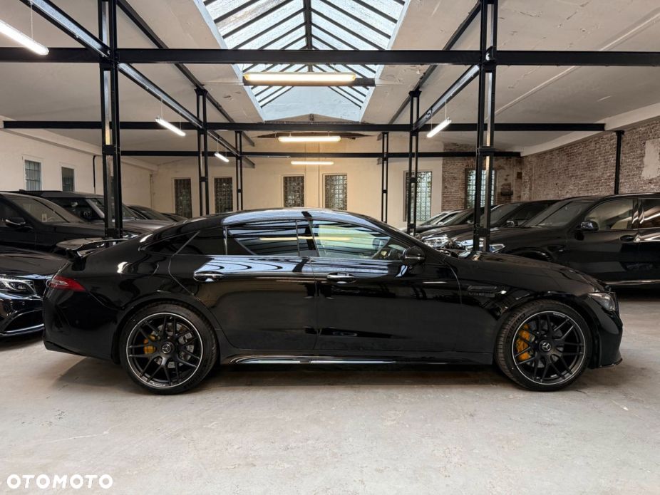 Mercedes-Benz AMG GT - 8