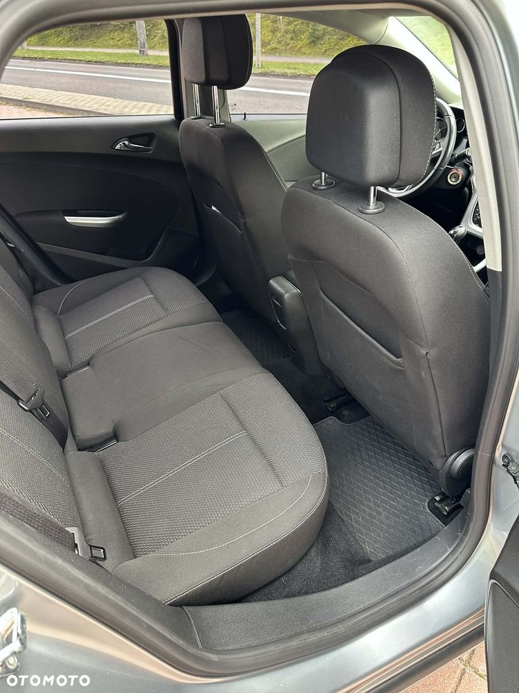 Opel Astra 2.0 CDTI DPF Cosmo - 16