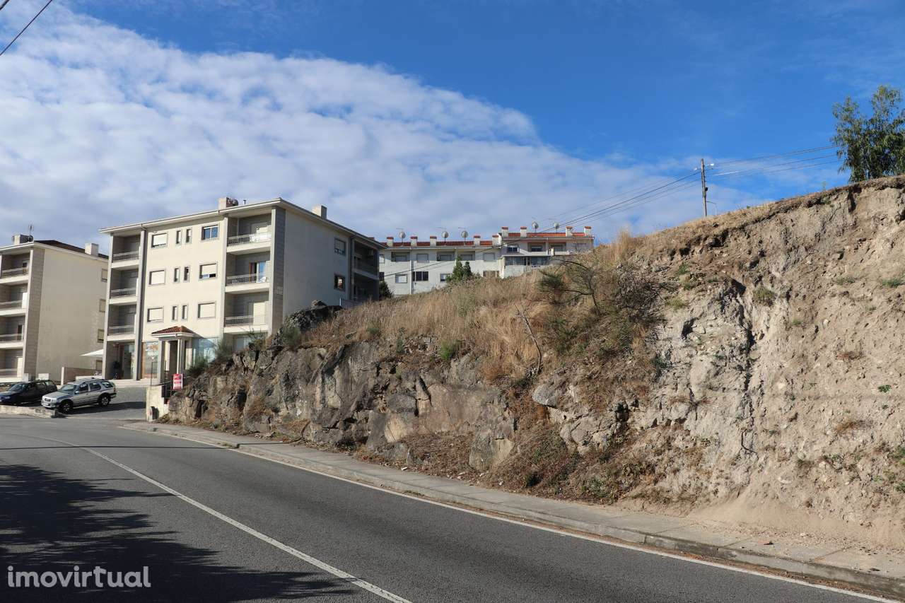 Terreno  Venda em Lustosa e Barrosas (Santo Estêvão),Lousada - Grande imagem: 3/14
