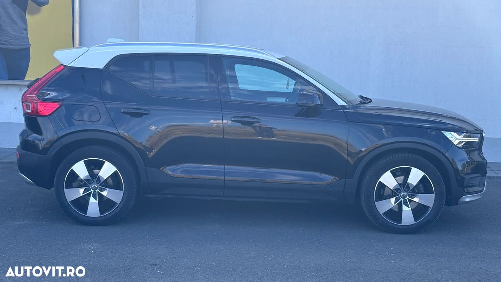 Volvo XC 40 D4 AWD Geartronic Momentum Pro - 5
