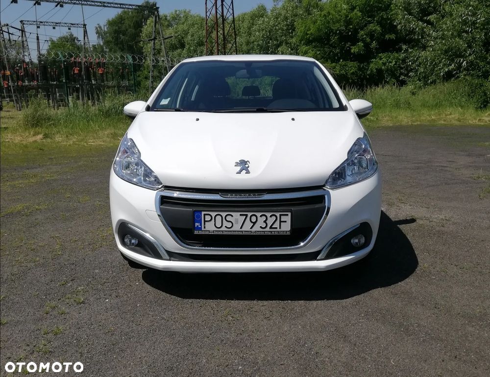 Peugeot 208 - 2