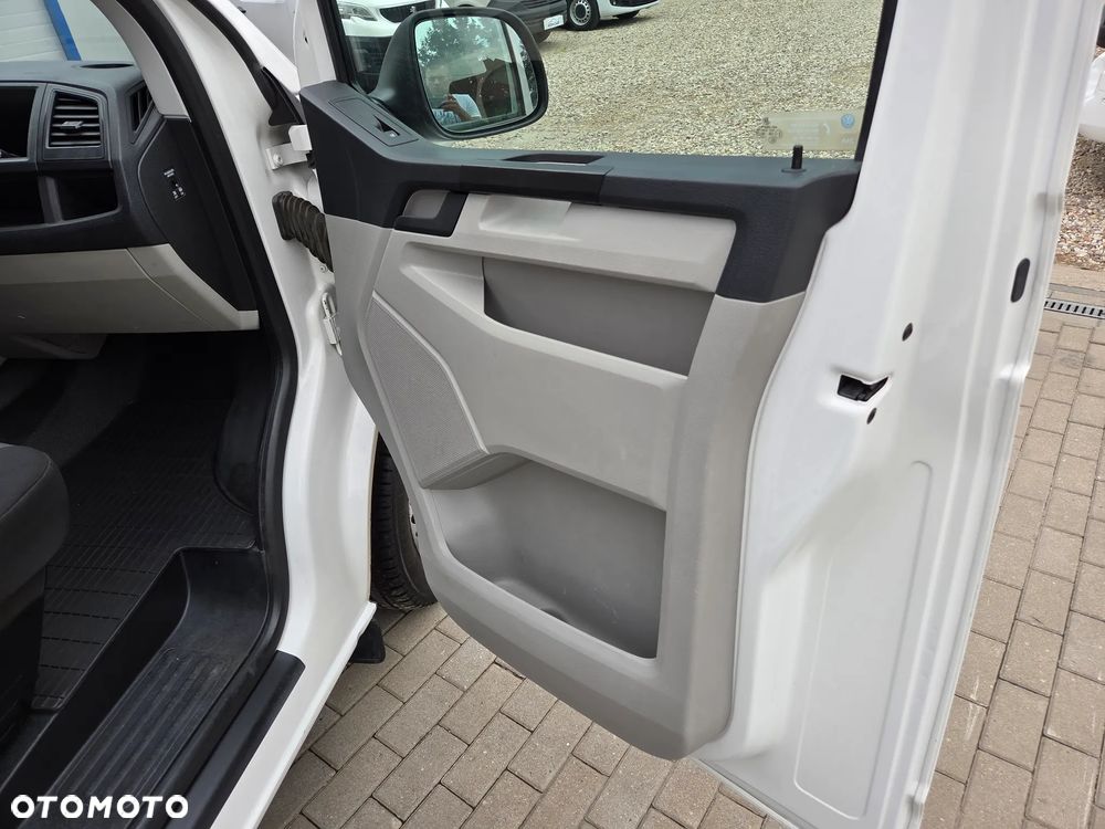 Volkswagen Transporter L2H1 - 24