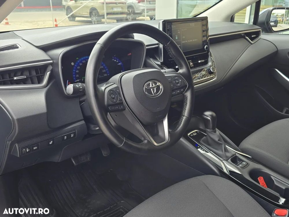Toyota Corolla - 9