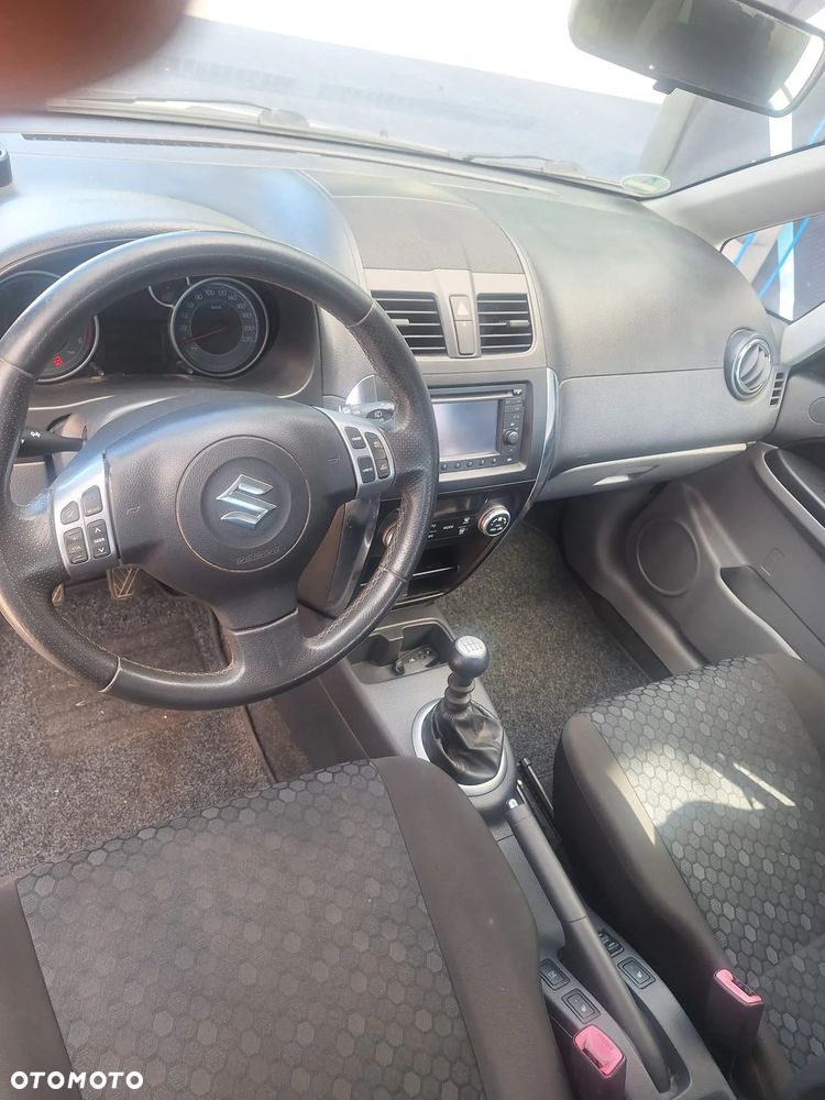 Suzuki SX4 2.0 DDiS Premium 4WD - 9