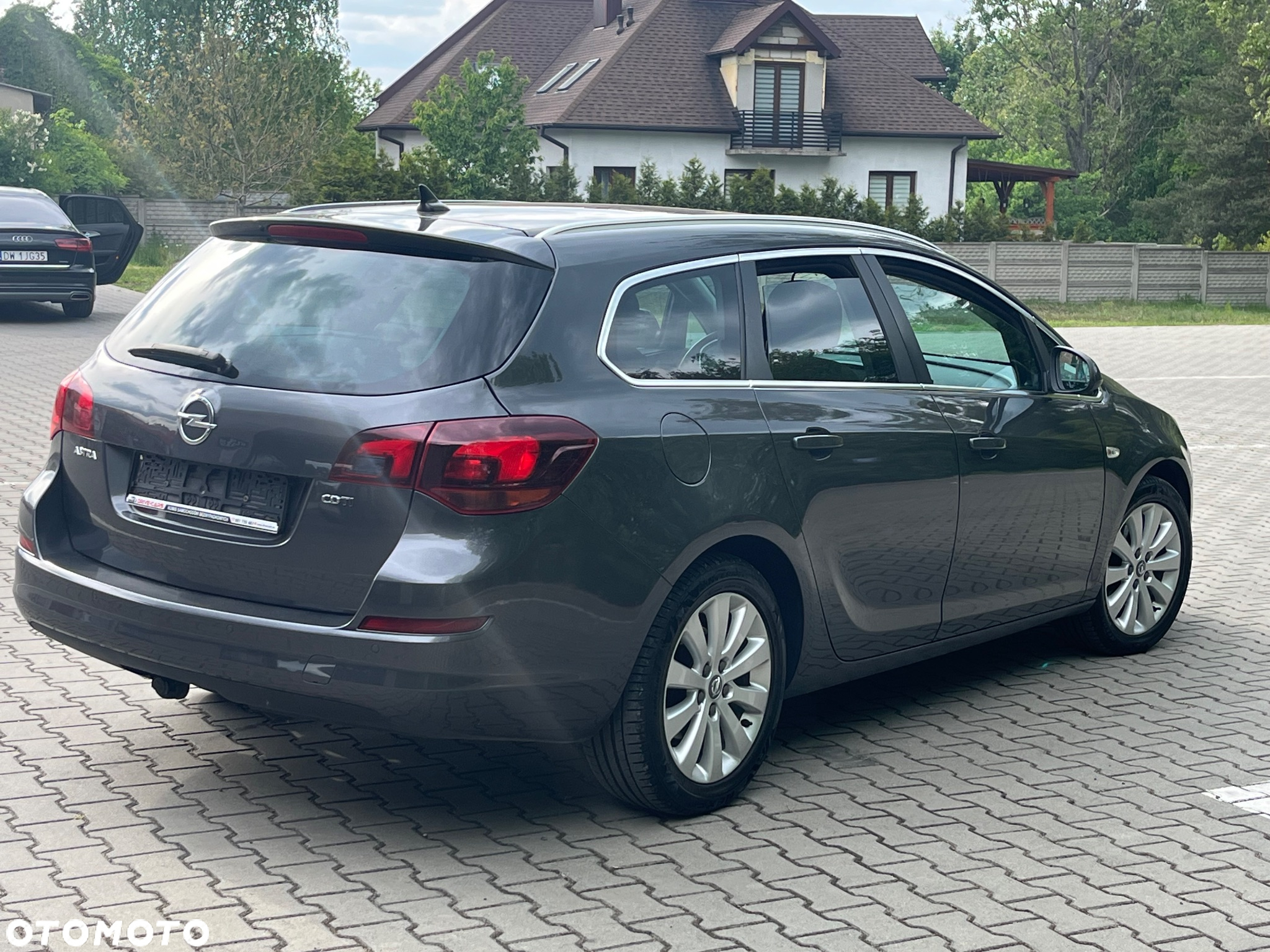 Opel Astra IV 1.7 CDTI Cosmo - 30