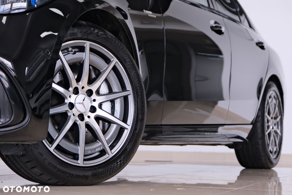 Mercedes-Benz Klasa C AMG 43 4Matic AMG Speedshift MCT9G AMG Sondermodell - 9