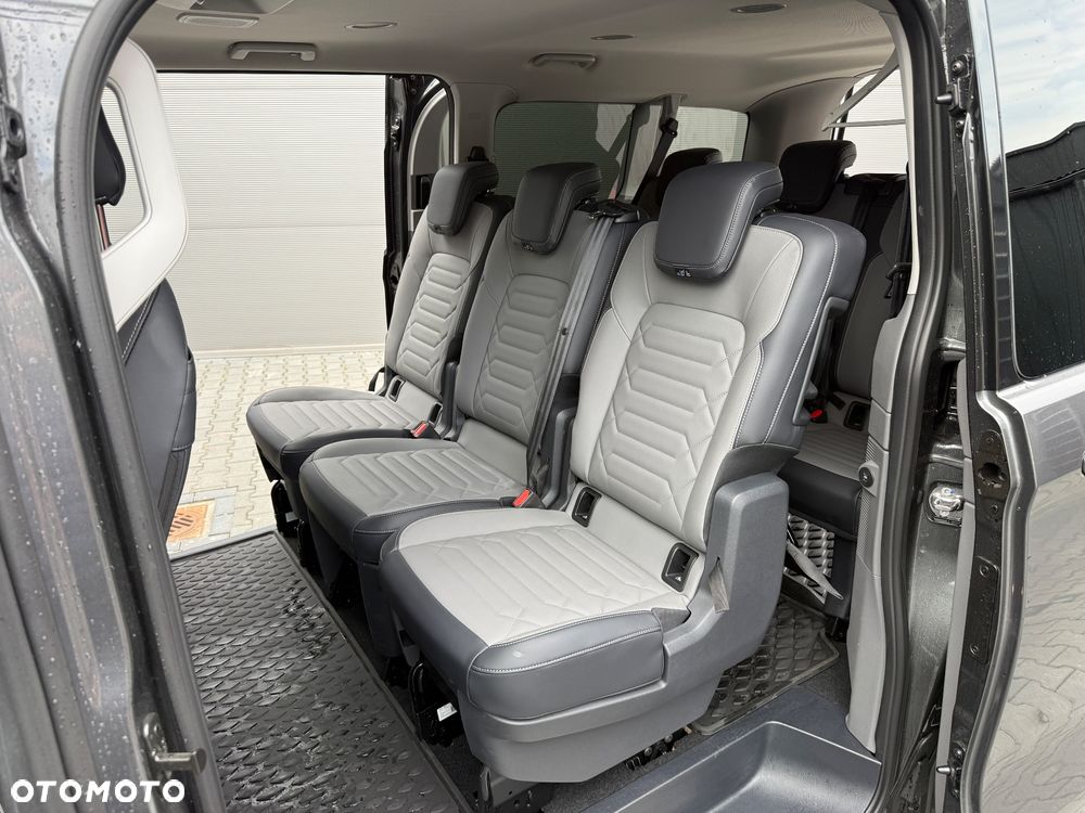 Volkswagen Caravelle - 17
