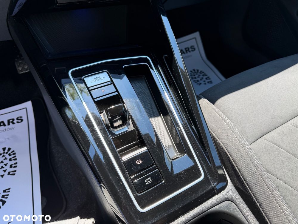 Volkswagen Golf - 26