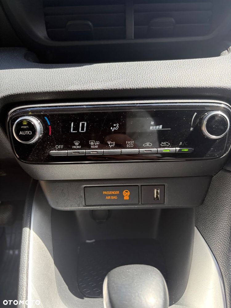 Toyota Yaris - 14
