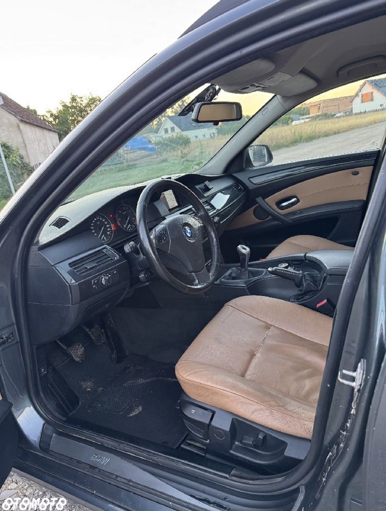 BMW Seria 5 - 16