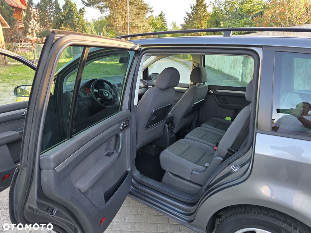 Volkswagen Touran 1.6 United - 11