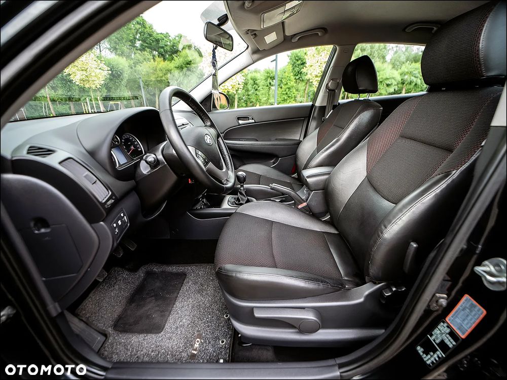 Hyundai i30 - 32