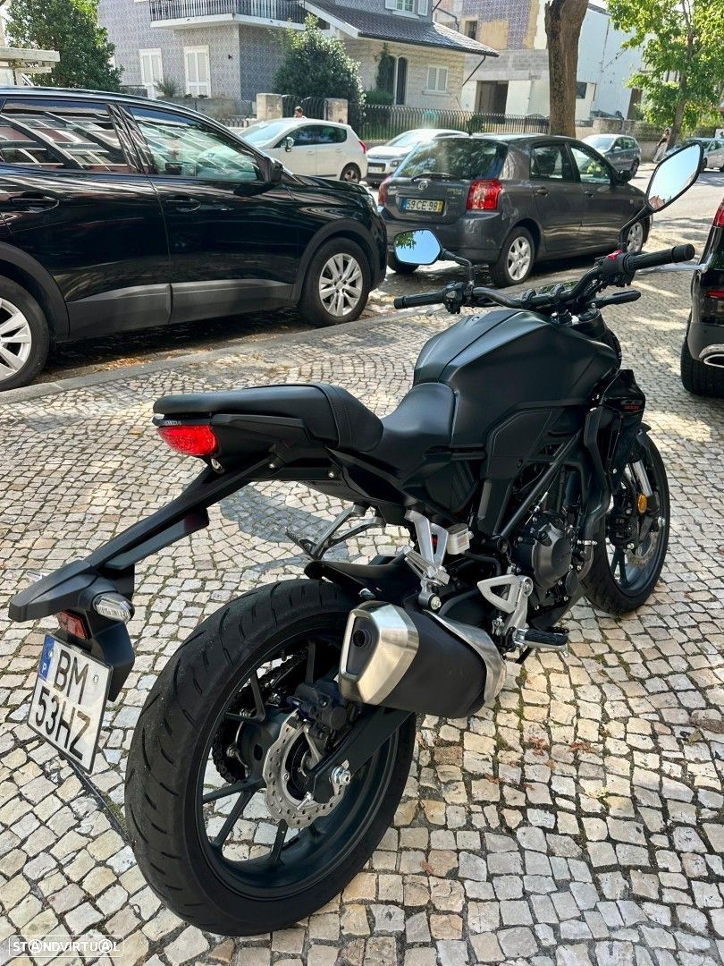 Honda CB 300R - 5