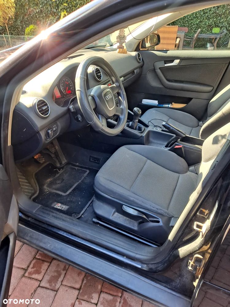 Audi A3 1.9 TDI Ambiente - 10