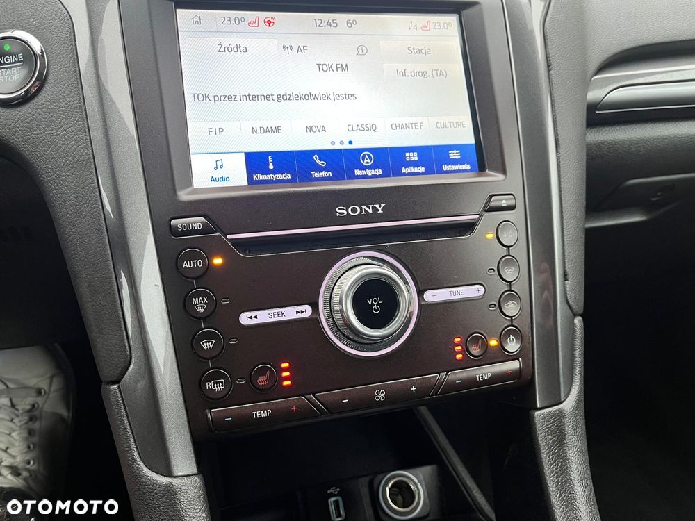 Ford Mondeo 2.0 Hybrid Titanium - 32