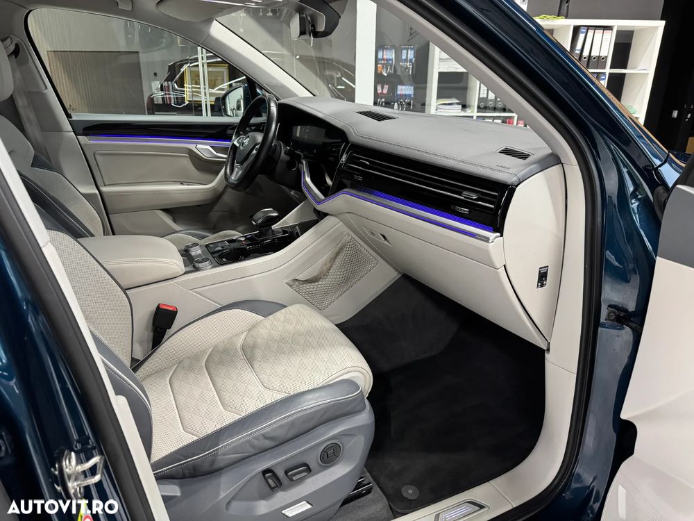 VOLKSWAGEN Touareg 2018 — imagine 12