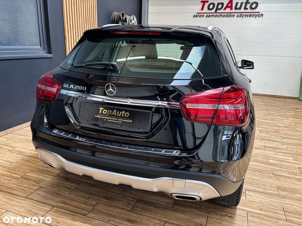Mercedes-Benz GLA 200 7G-DCT Style - 8