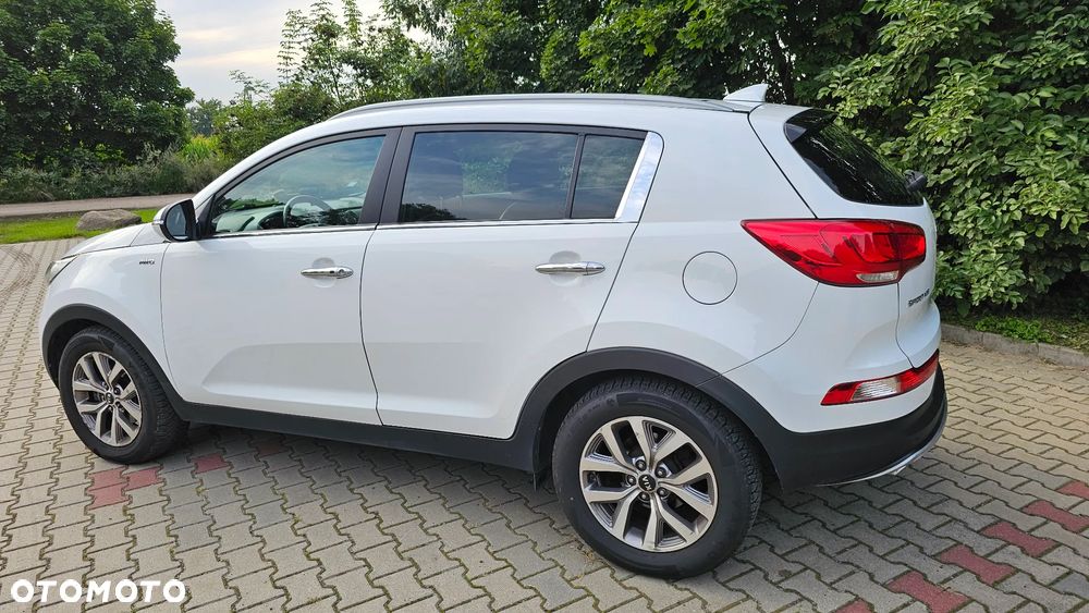 Kia Sportage 2.0 CRDI L AWD - 4