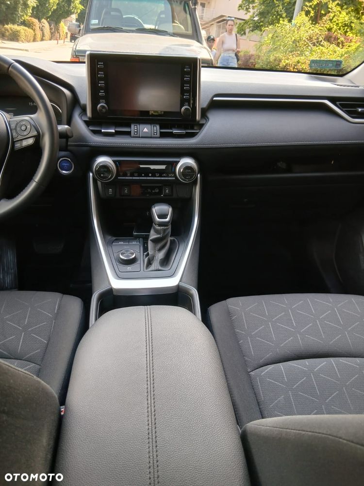 Toyota RAV4 - 5
