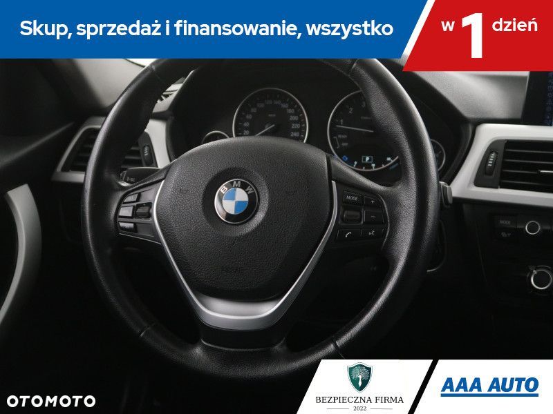 BMW Seria 3 - 18