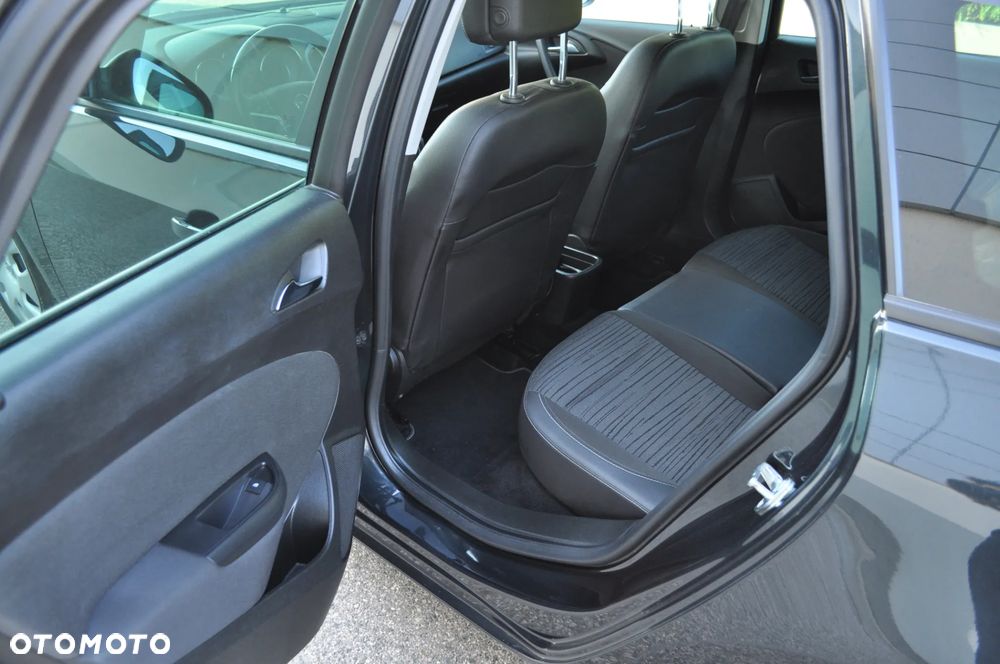 Opel Astra 1.4 Turbo Automatik Exklusiv - 18