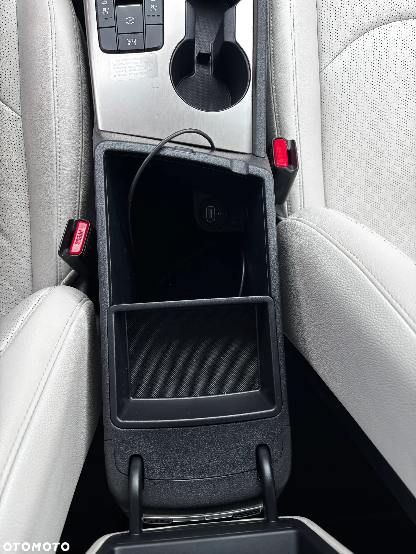 Kia Optima Plug-in Hybrid - 23
