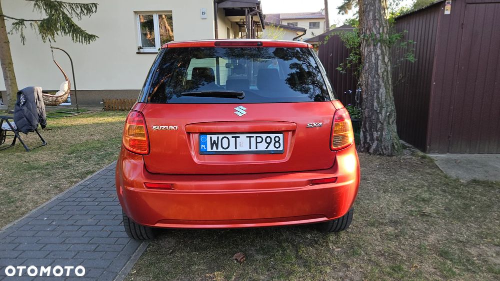 Suzuki SX4 1.6 Comfort - 8
