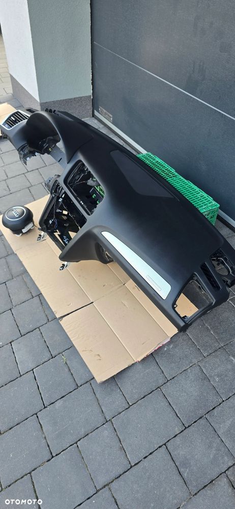 Deska rozdzielcza Audi Q5 8R lift oryginal plus poduszki - 4