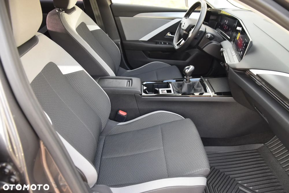 Opel Astra 1.2 T S&S - 13