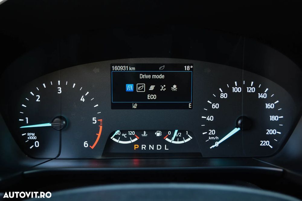 Ford Kuga 1.5 EcoBlue A8 FWD Titanium - 22