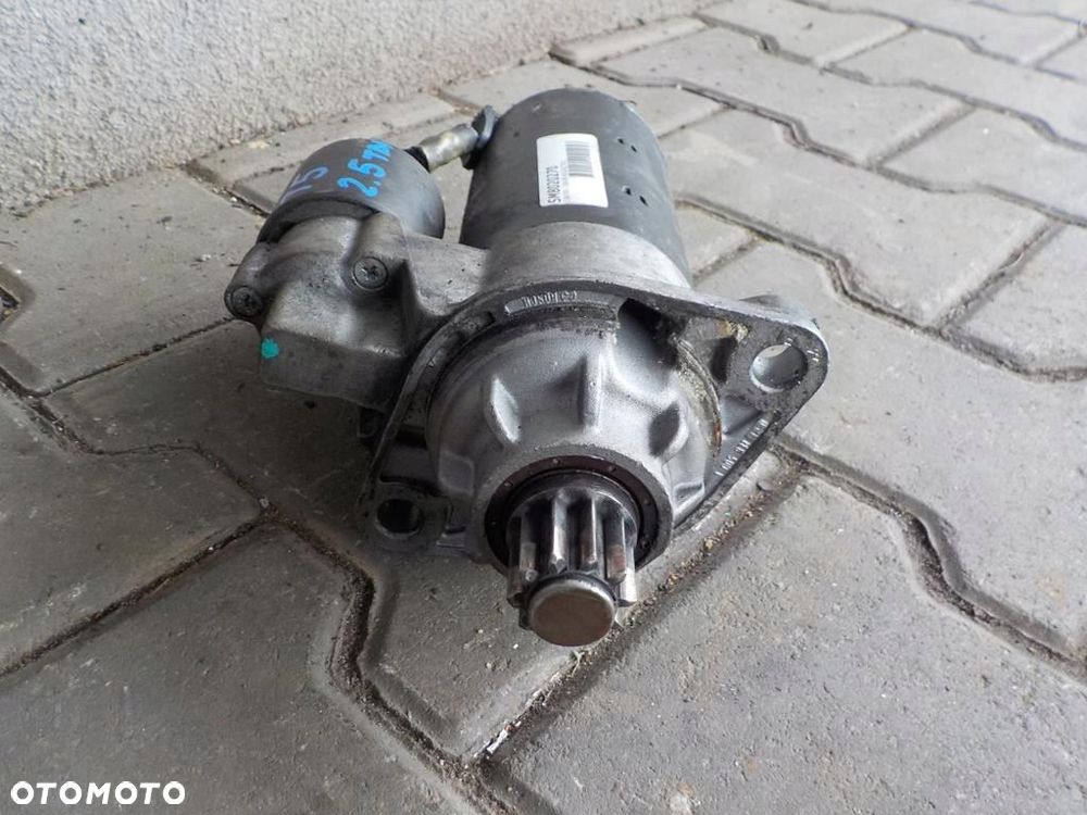 VW T5 2.5 TDI ROZRUSZNIK STARTER - 3