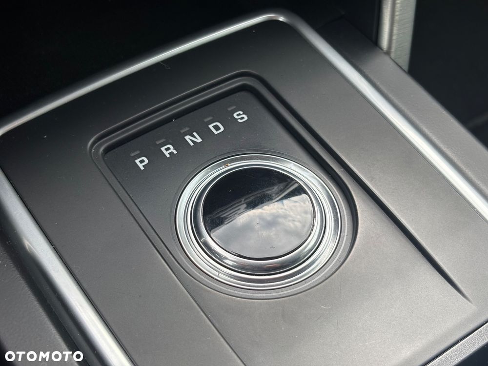 Land Rover Discovery Sport TD4 HSE Luxury - 15