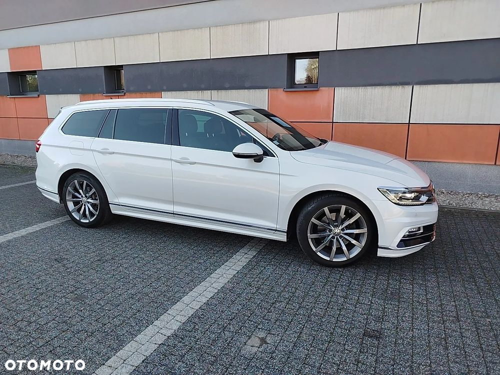 Volkswagen Passat - 2