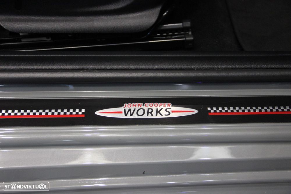 MINI 3 Portas John Cooper Works Auto Desportiva - 14