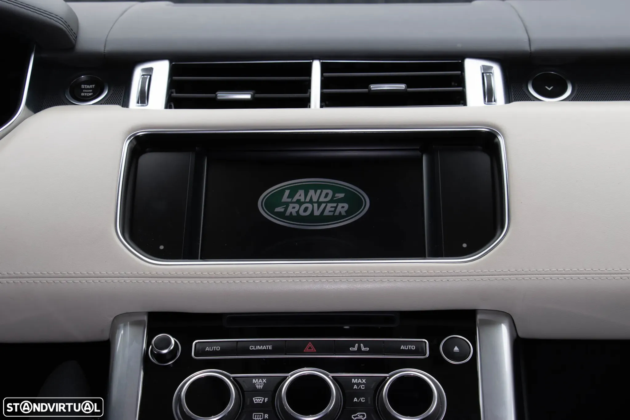 Land Rover Range Rover 4.4 SDV8 Autobiography - 36