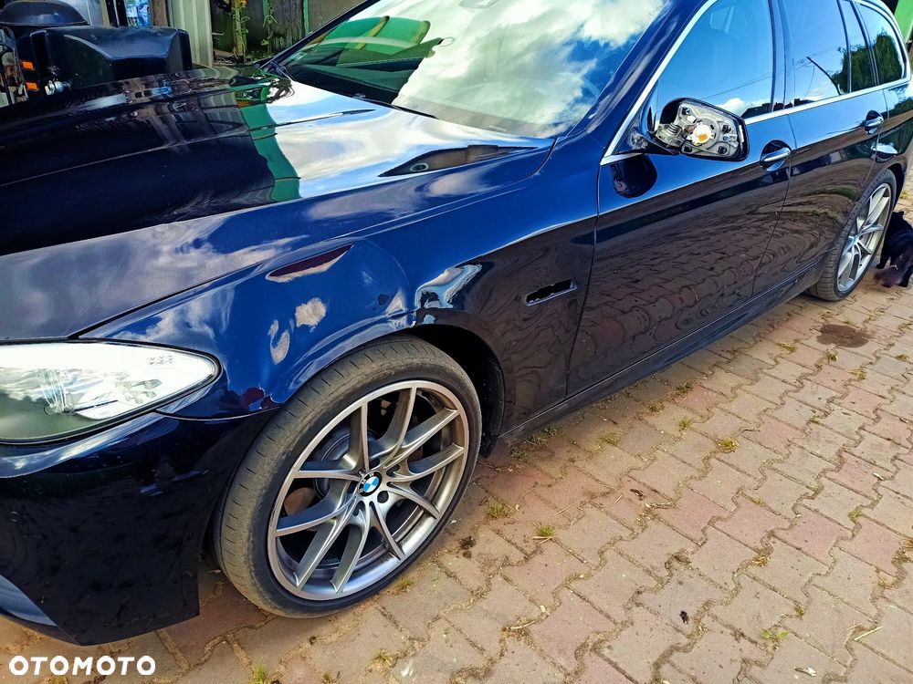 BMW Seria 5 535d xDrive - 14