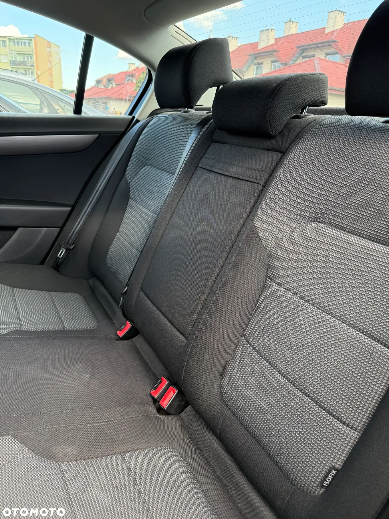 Volkswagen Passat - 11