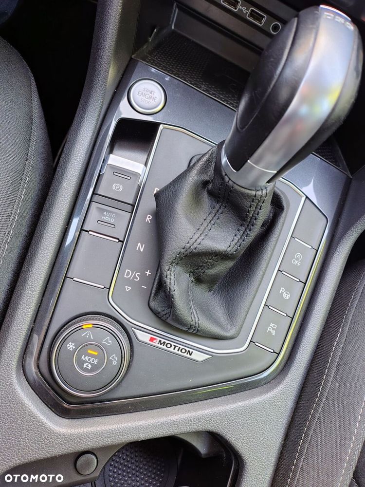 Volkswagen Tiguan - 19