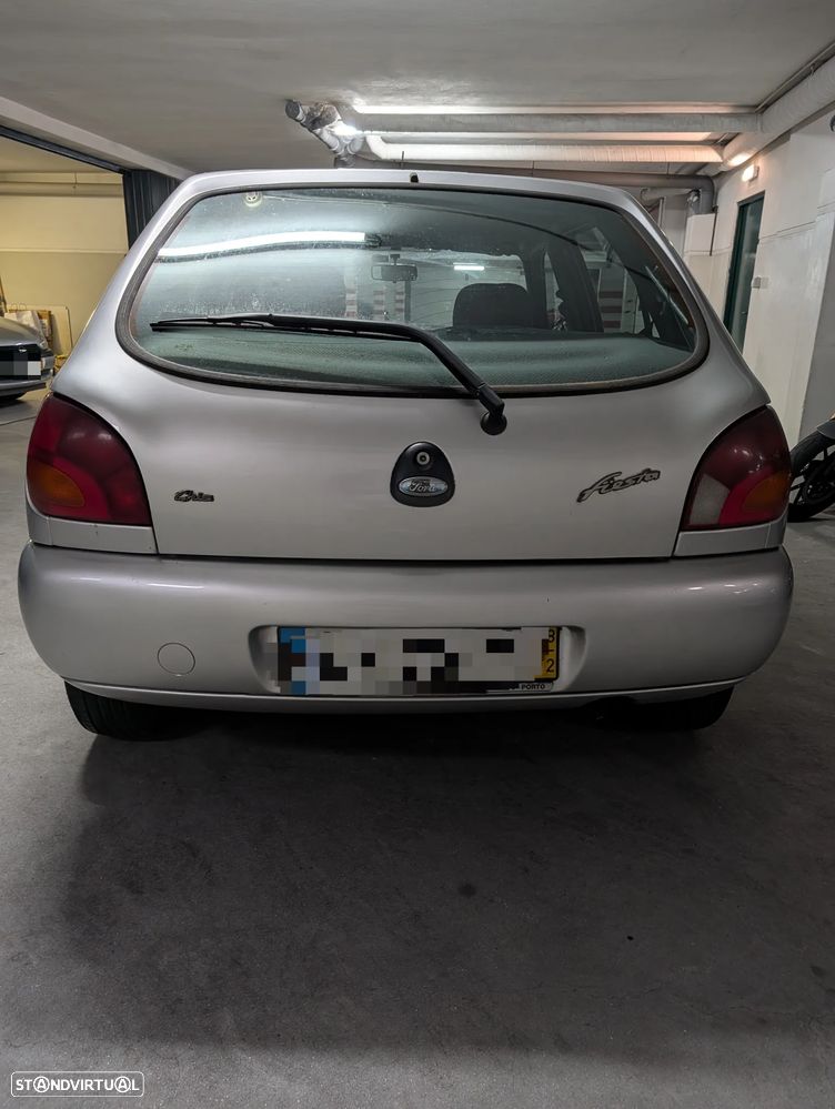 Ford Fiesta - 6