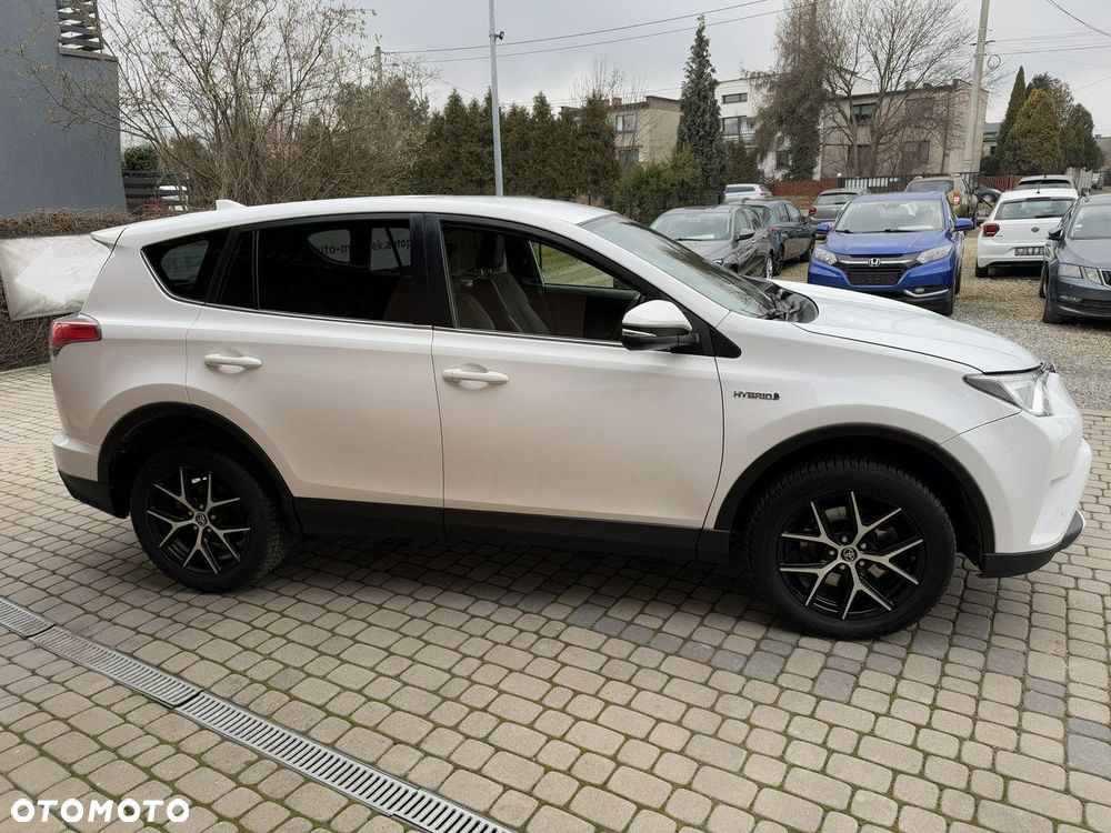 Toyota RAV4 - 5