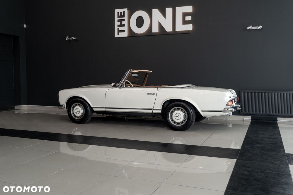 Mercedes-Benz SL - 13